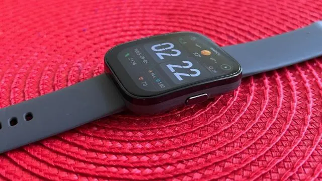 Amazfit BIP 5 smartwatch