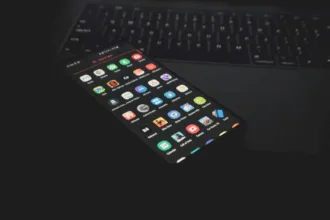 Samsung phone bloatware 1024x576 1